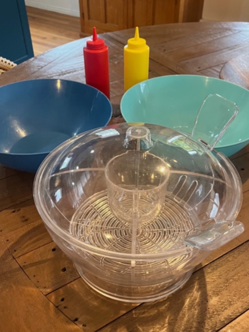 Prodyne Cold Bowl On Ice Acrylic 11”x9” Serving Bowl Vented Ice Chamber Bundle